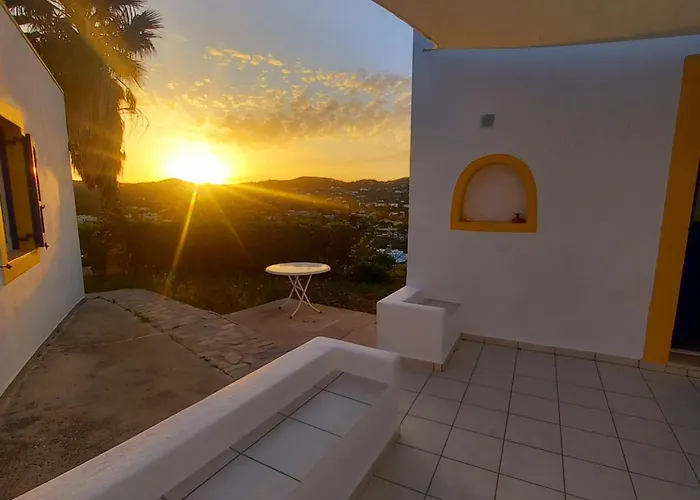Hébergement de vacances Lerian House *